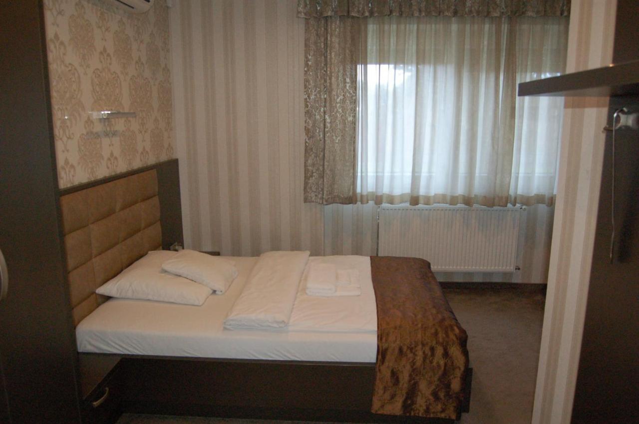 Control Motel Jászberény Dış mekan fotoğraf